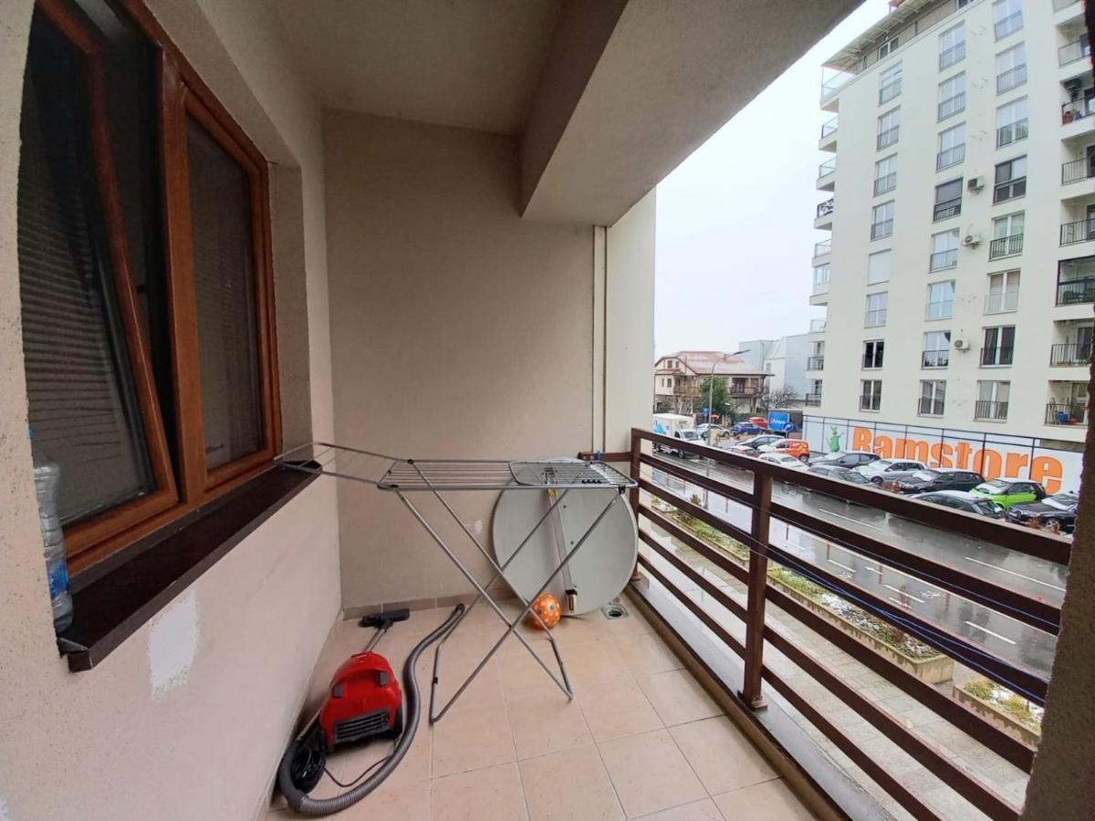 Two Rooms And Kitchen, Bathroom With Balcony Apartment Skopje Exterior foto